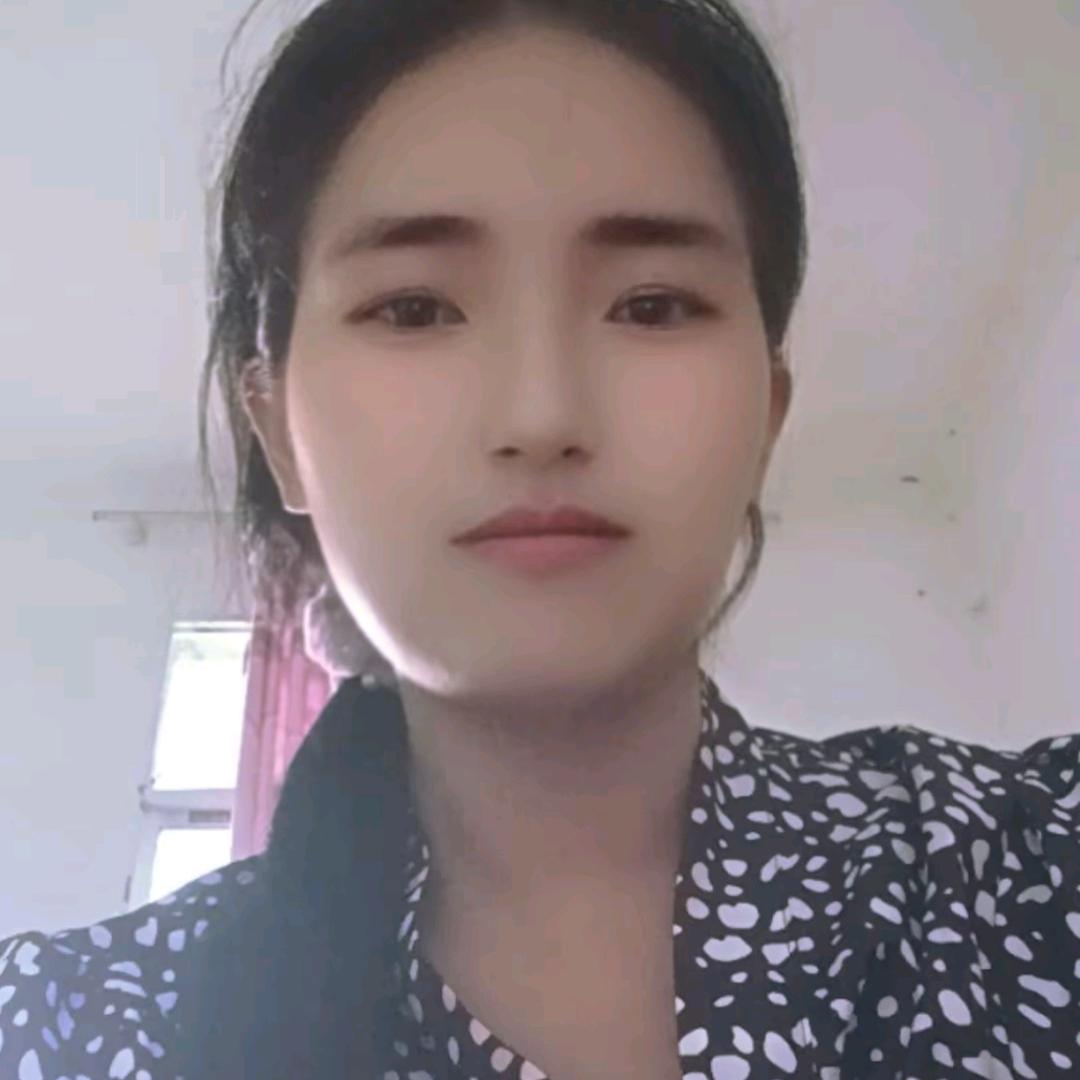 亚谷啊妮。