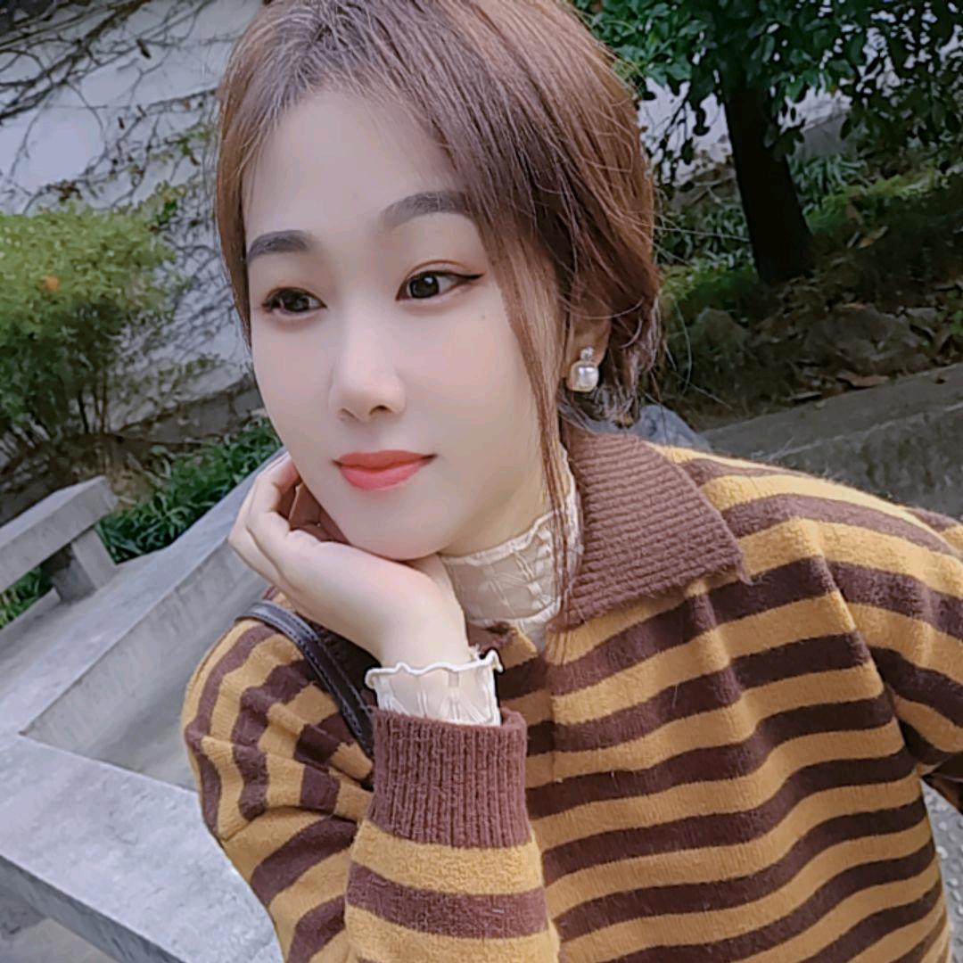 浅笑不语🍎