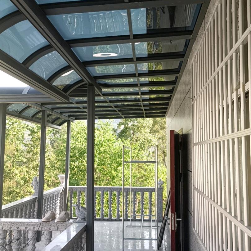 《AA铝合金PC耐力板》雨棚安装