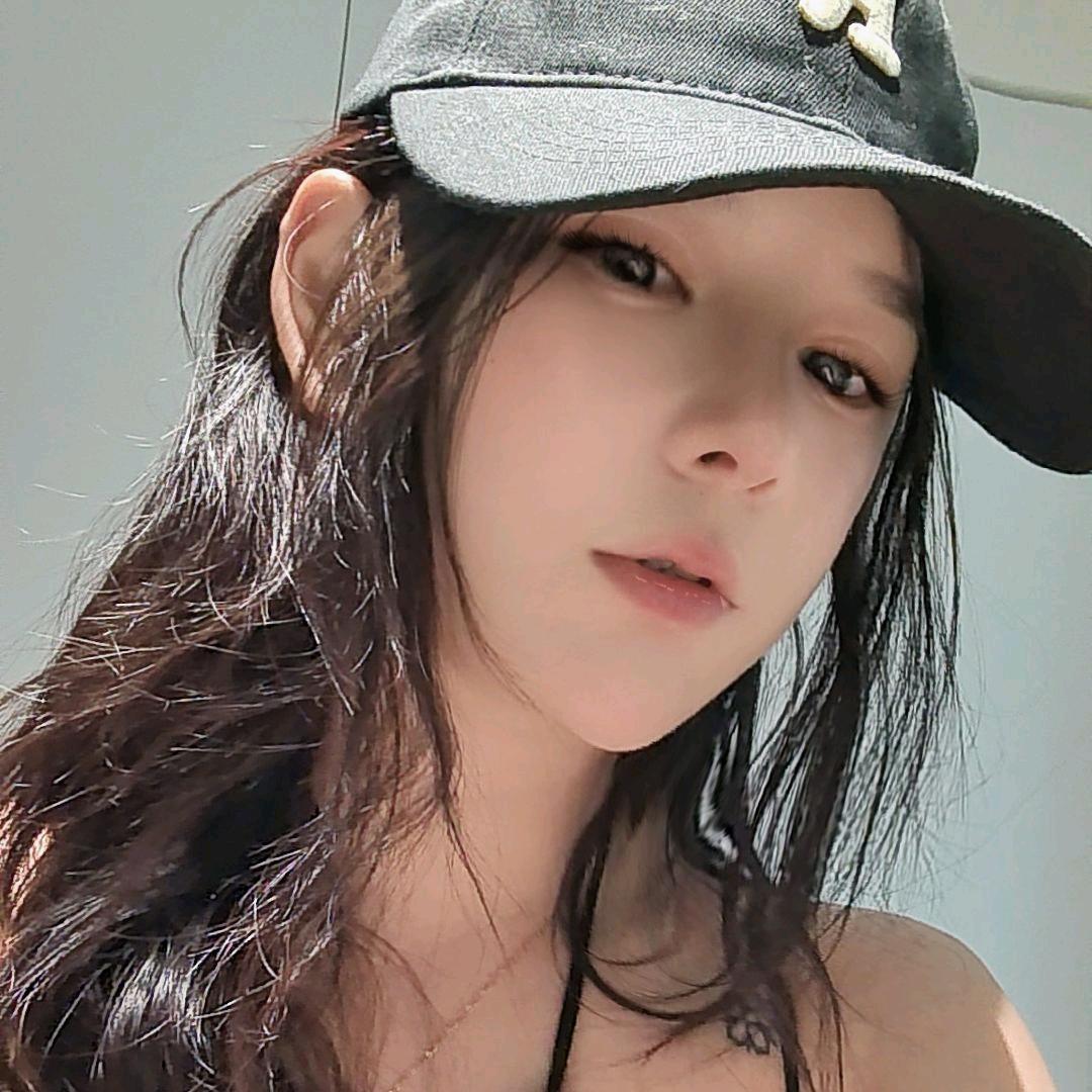 C灿灿