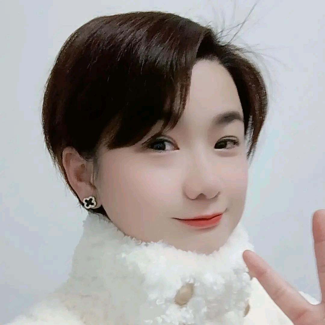 湘潭女汉斯虫草鸡汤粉面馆