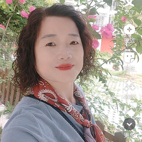 快乐小龙女！