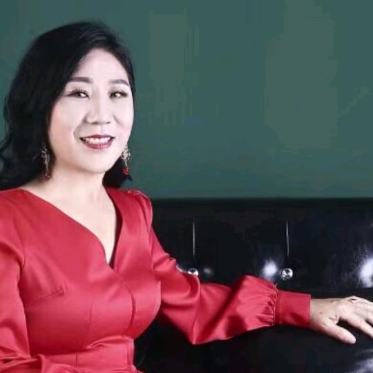 红衣姐姐