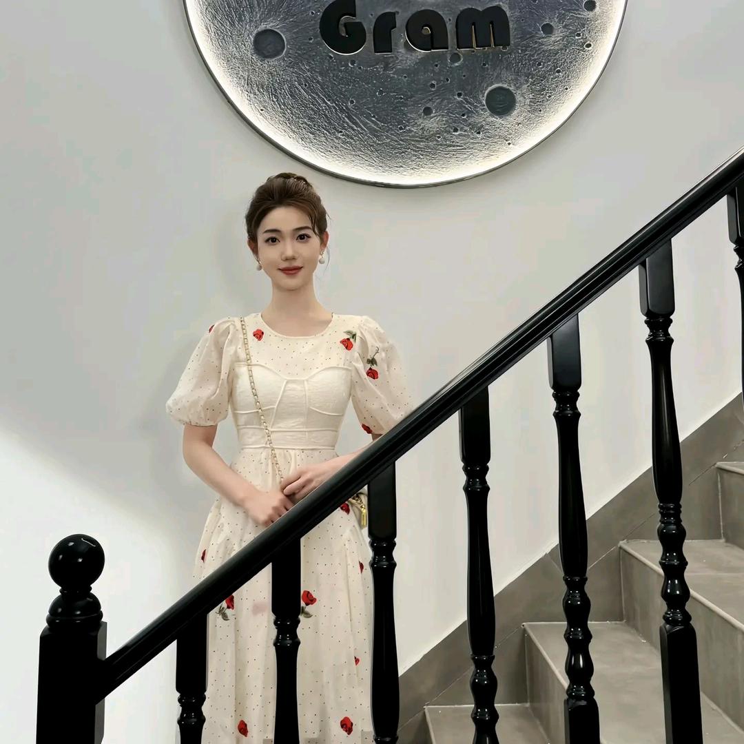 榅玖玥