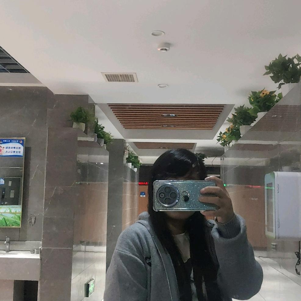 彝族，，雪梅