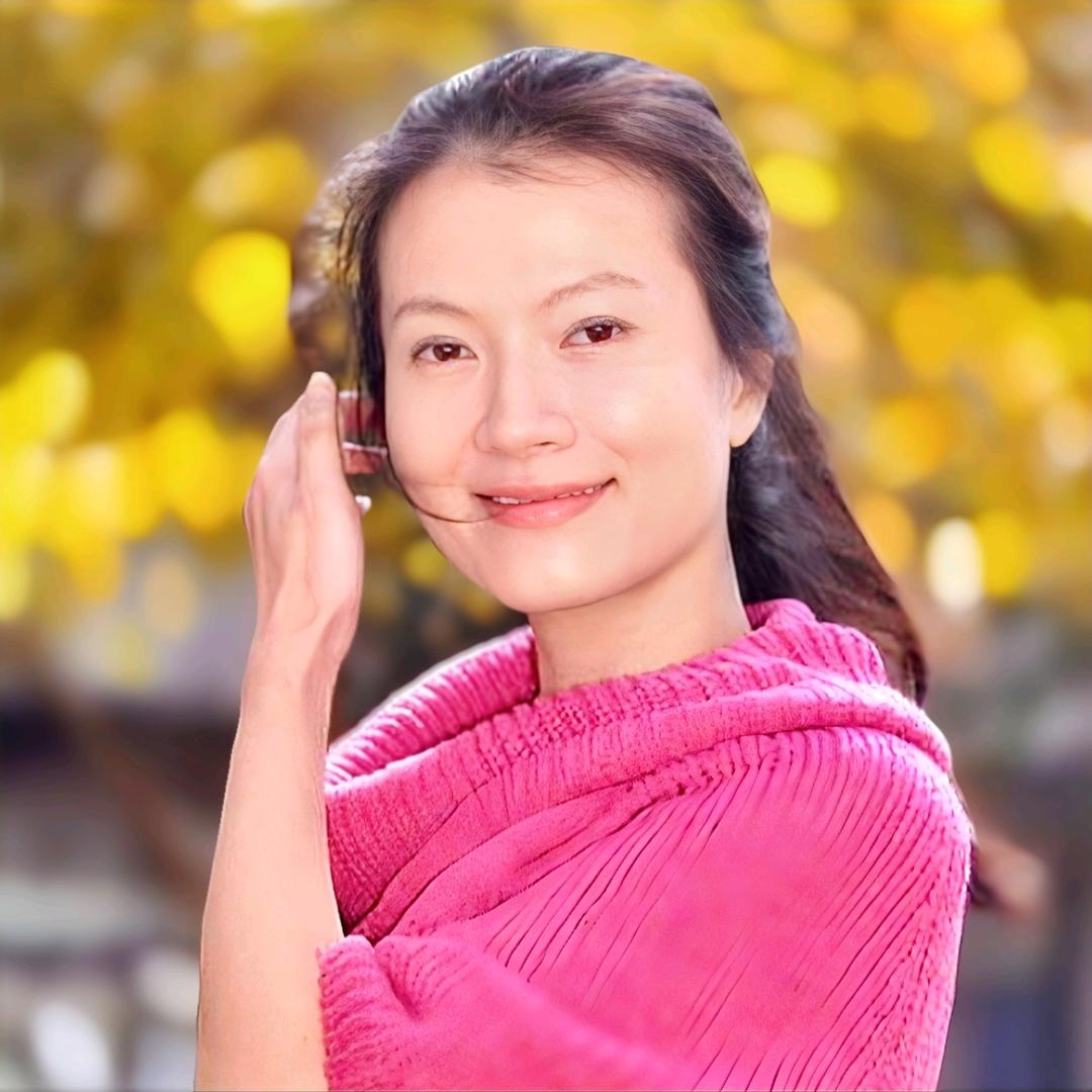 跟着郜姐练臭美🌸
