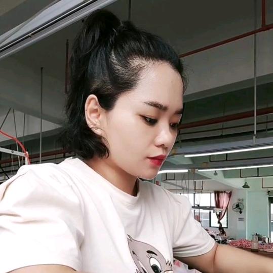 杨䒕扬
