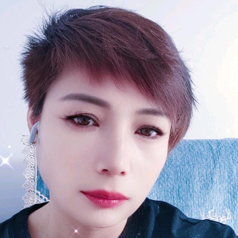 草原女汉子