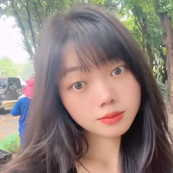 常笑笑