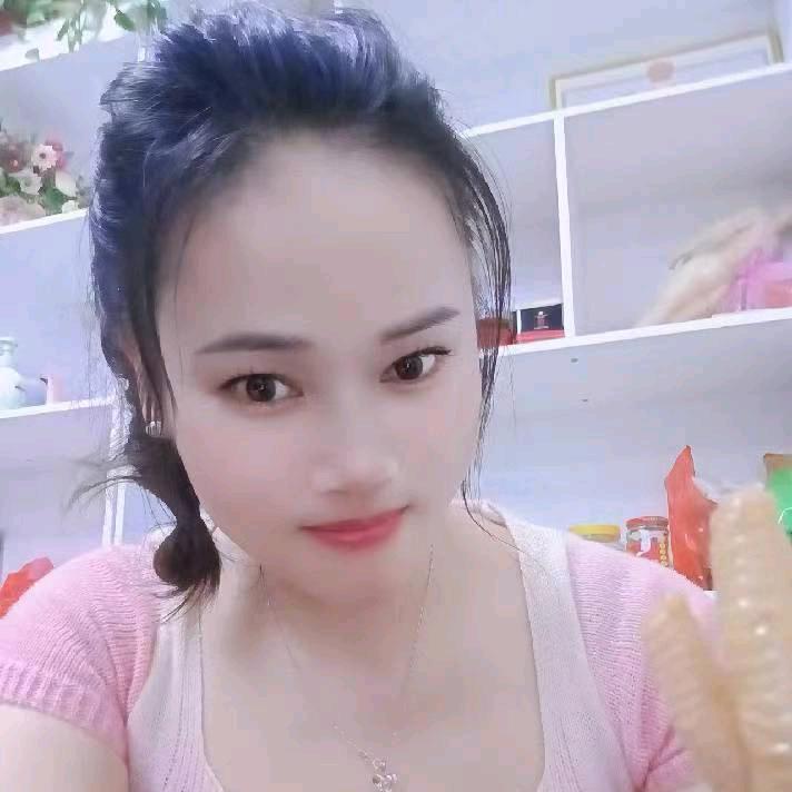 小婷婷（首播 不固定时间开播）