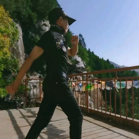 会飞的云