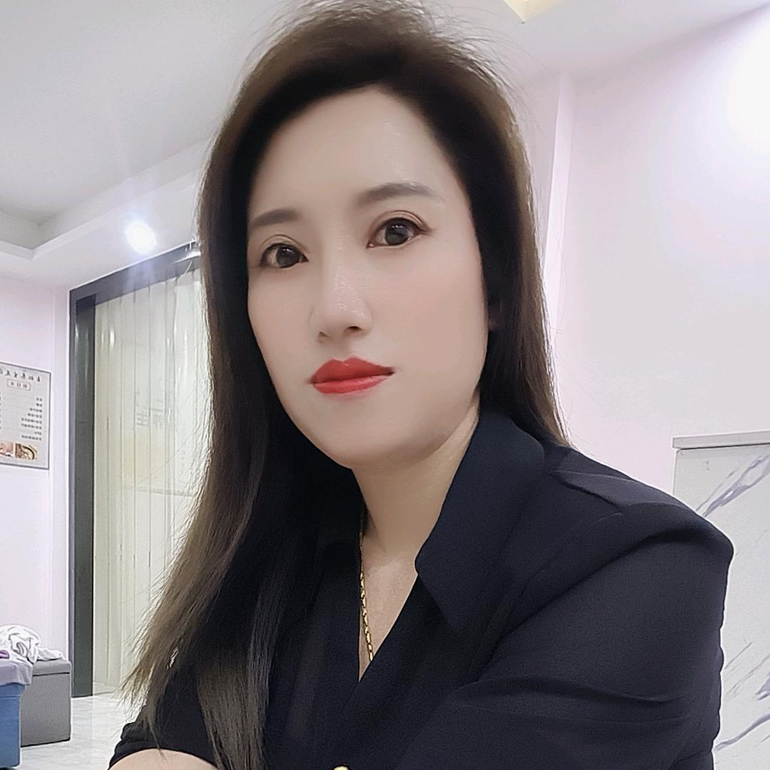 王小英