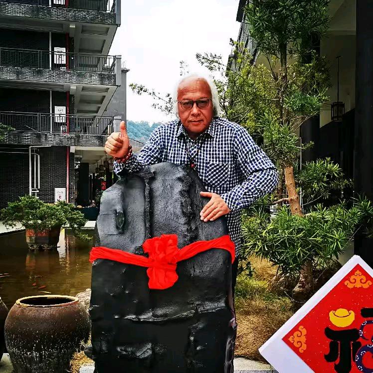 马学珍《国际陨石文化大使》