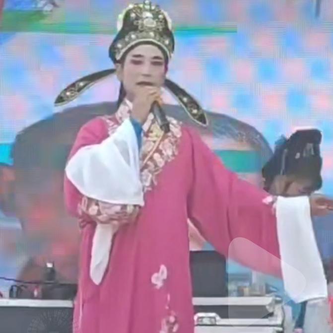 赠人玫瑰手畄余香