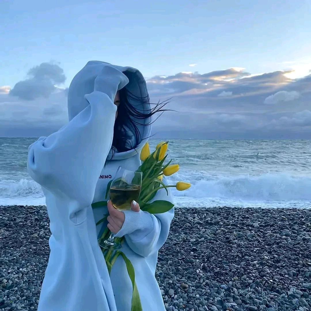 少女初恋日记🌹艺妹