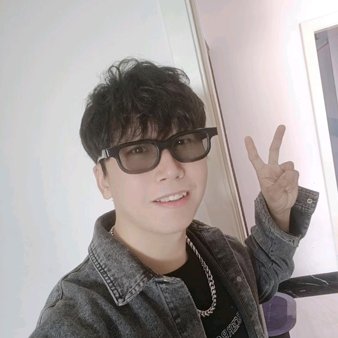 陈憨憨🎤