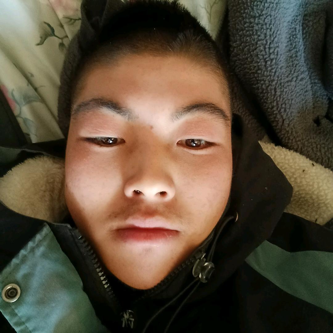 李勤