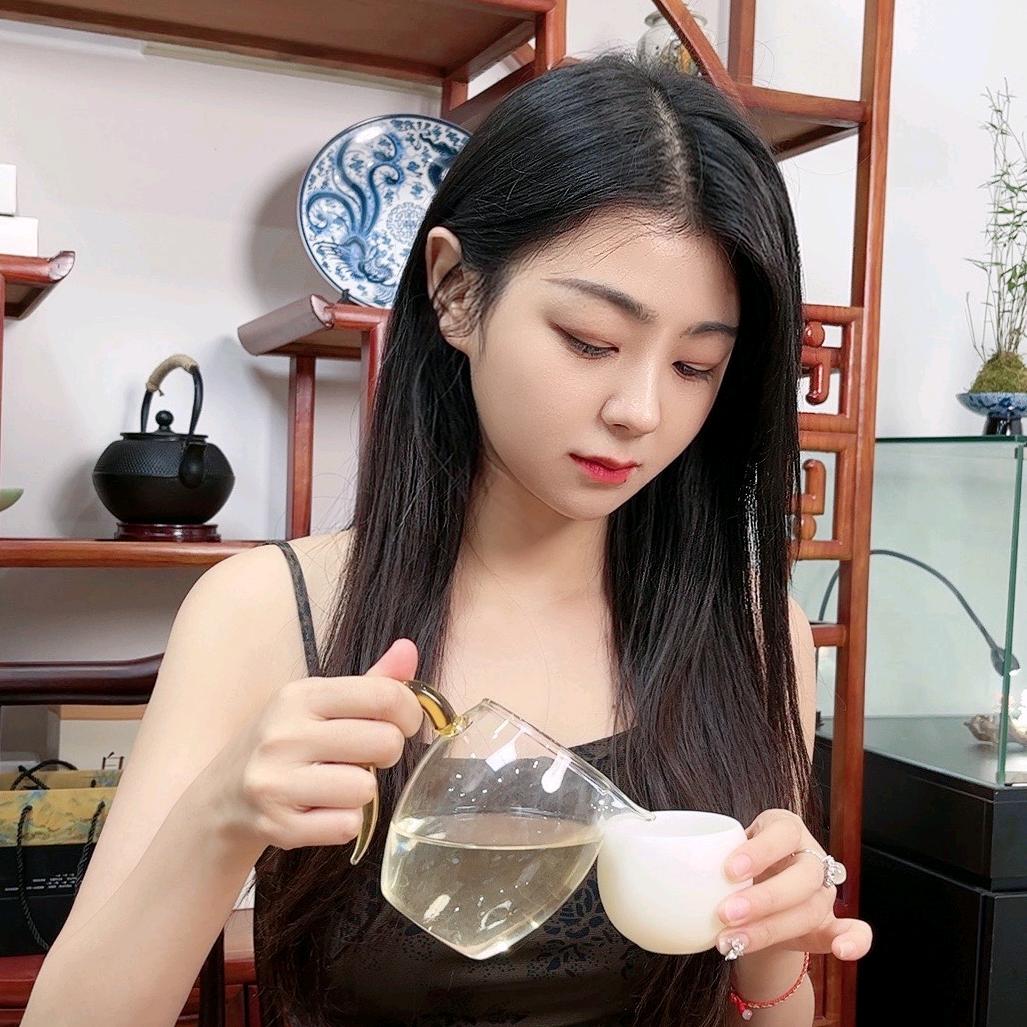 柏灵翡翠日记