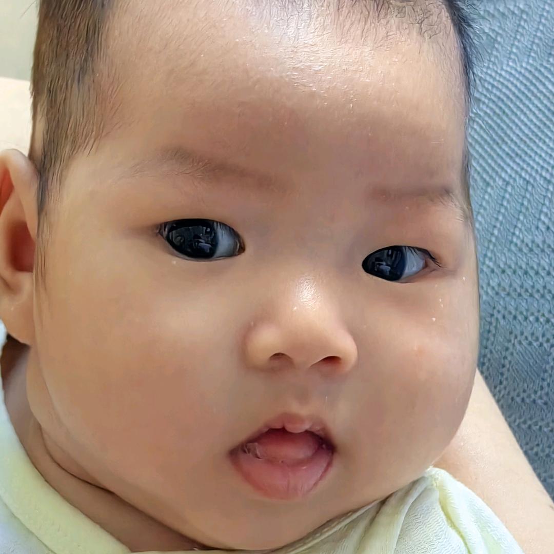 小宝贝。