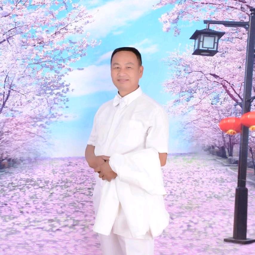 七个孙子的爷爷（塞外铺路石）