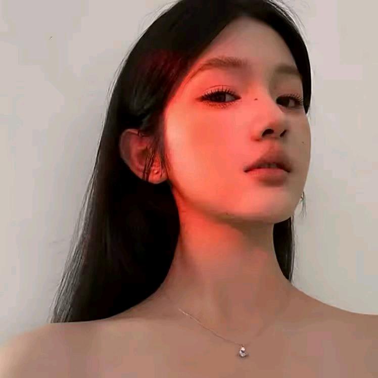 @依娜