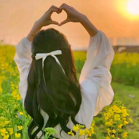 小小鱼女装👗