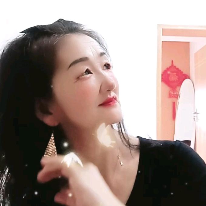 辉