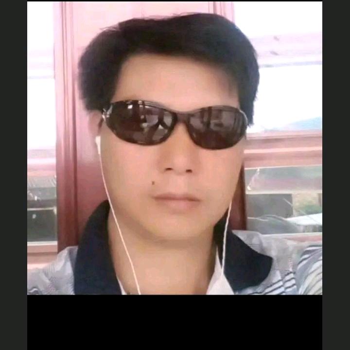 5 2 0   为 爱 而 来  单身
