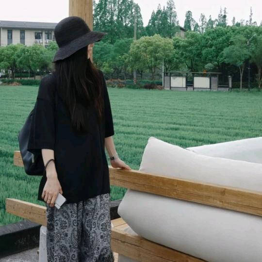 雨彤穿搭