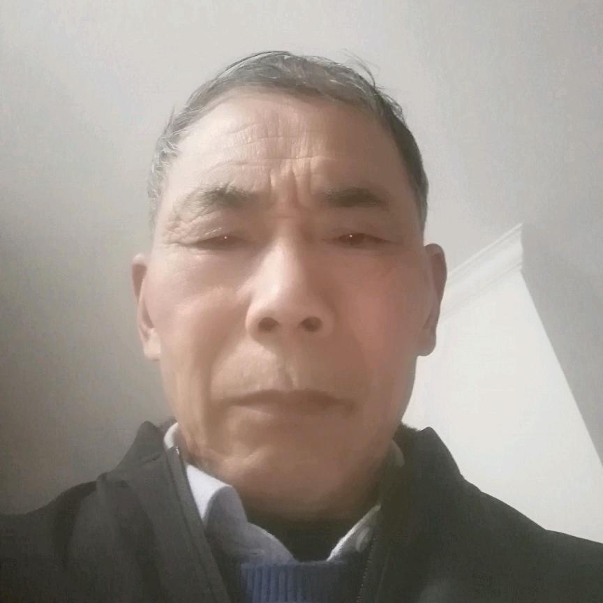 爱唱歌的老王