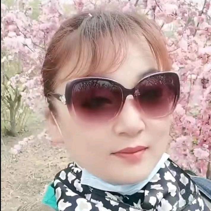 美丽的人生李霞