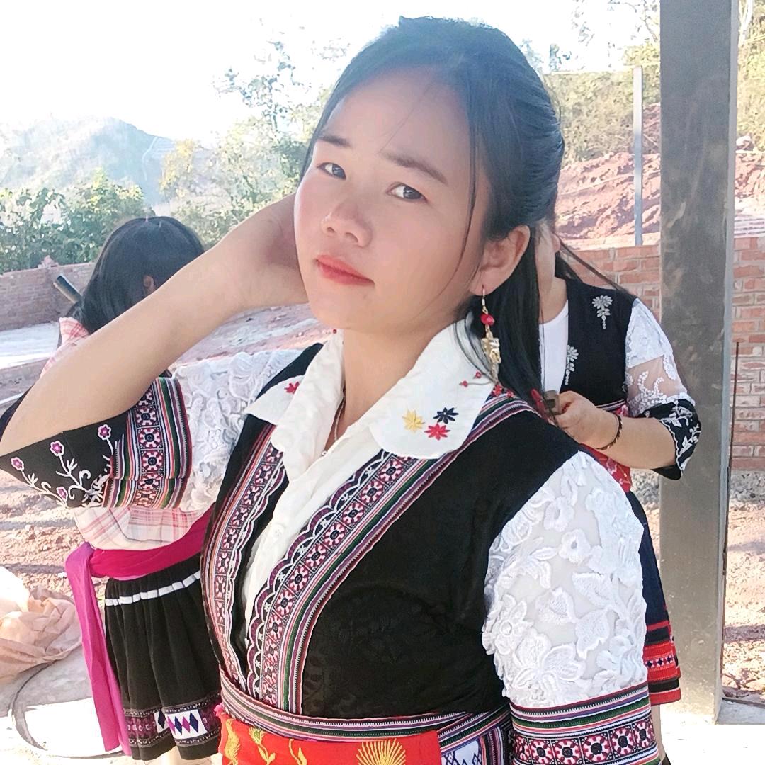 哆依树茶农陶妹