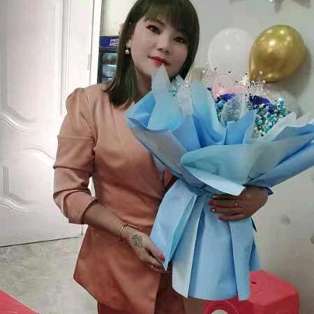 小邓小邓颜值超正