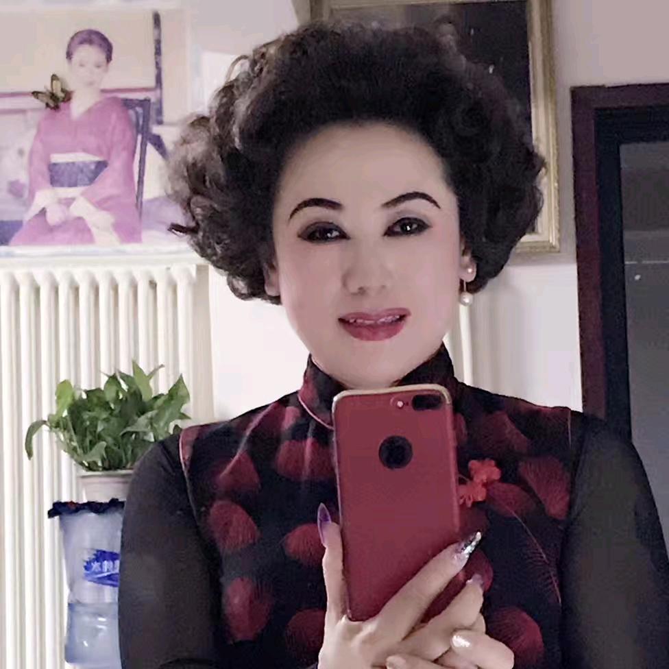 Mary 董梅