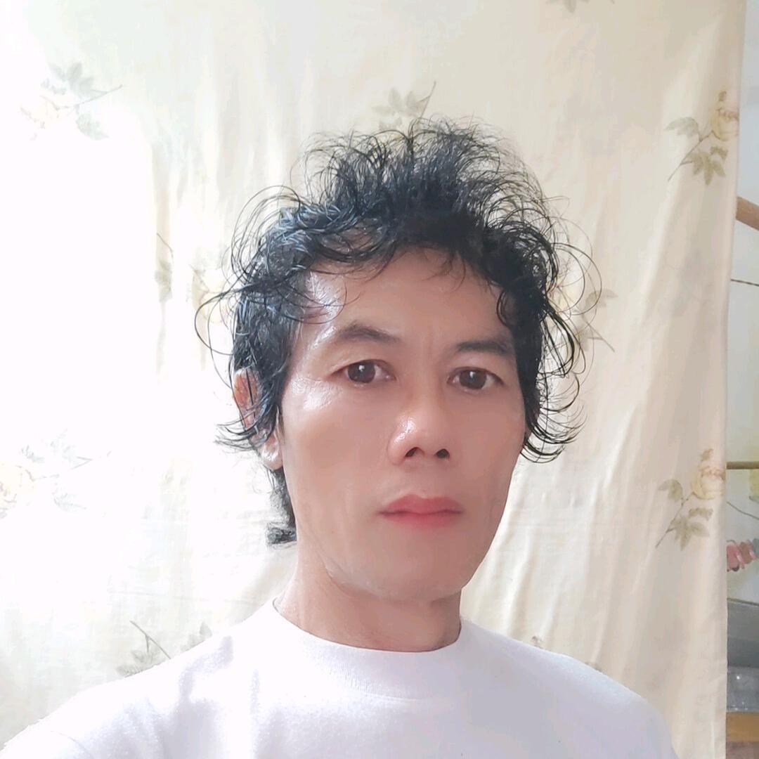 水中飞鱼