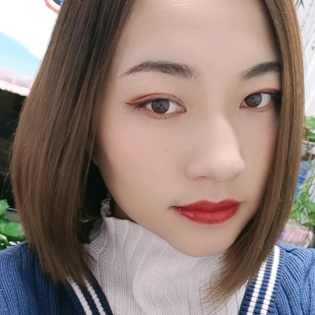 烈焰红唇