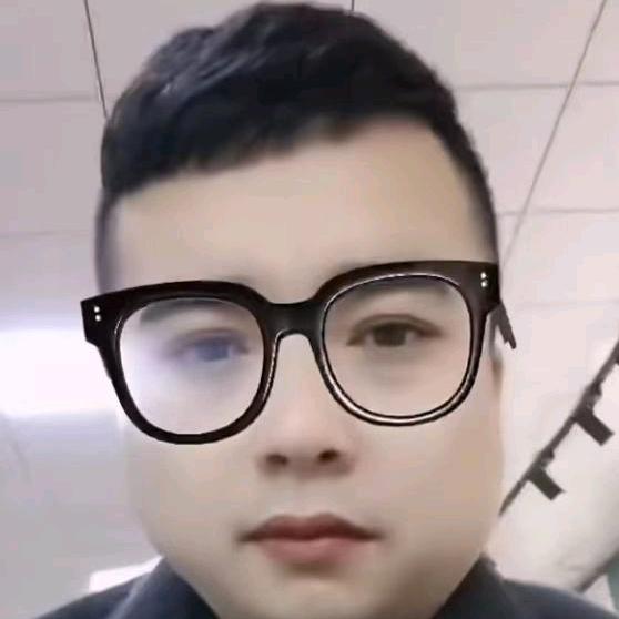 大伟