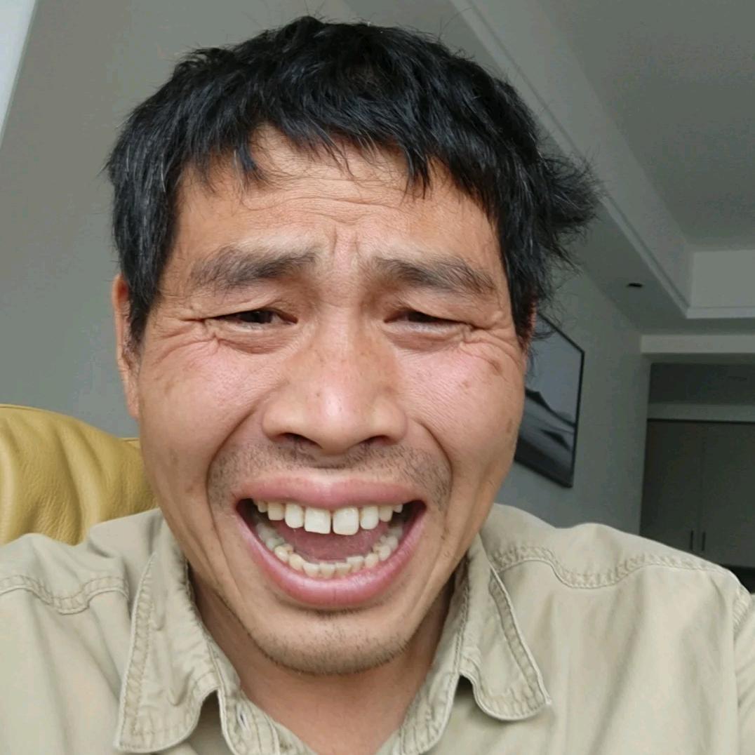 廖一刀（刀哥豆干越嚼越香）