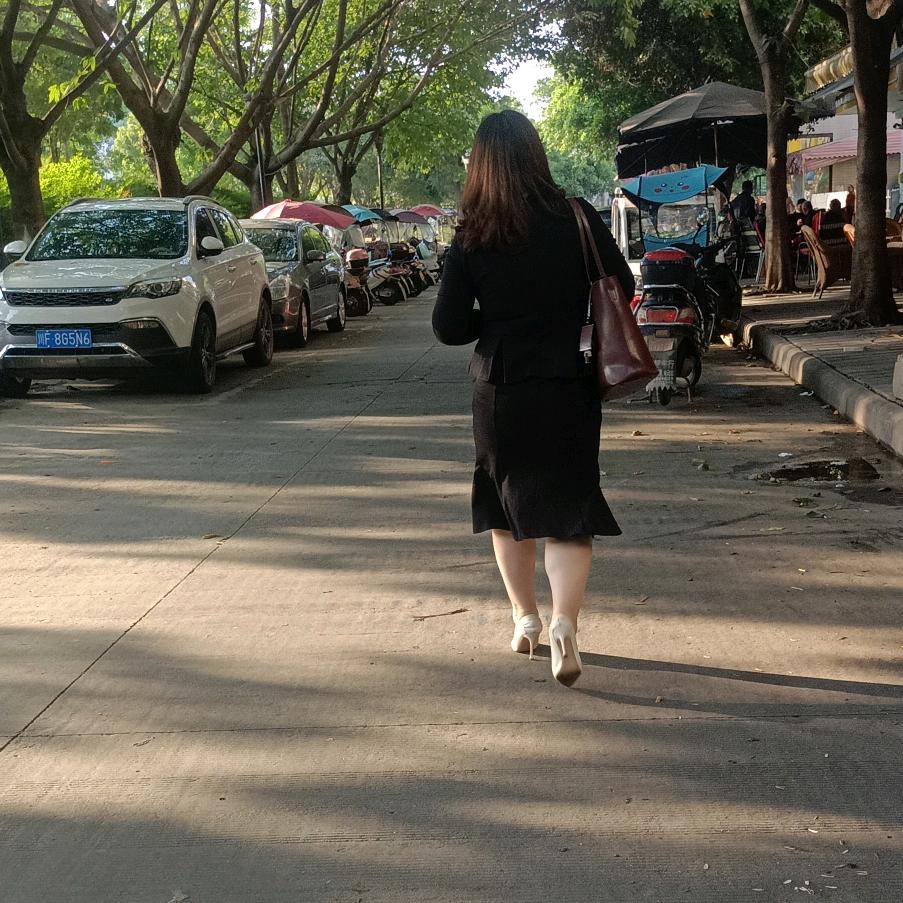 怎么开心就怎么过