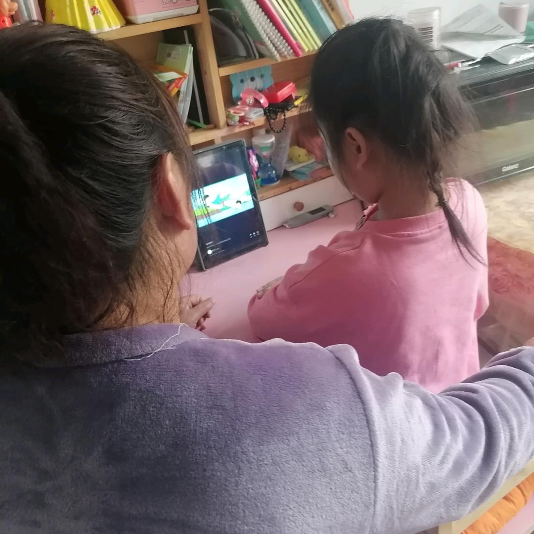 杨丽青
