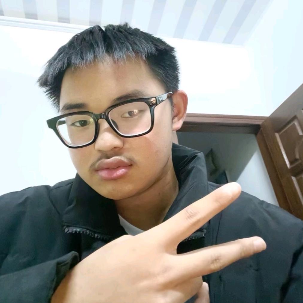 小易呀.y