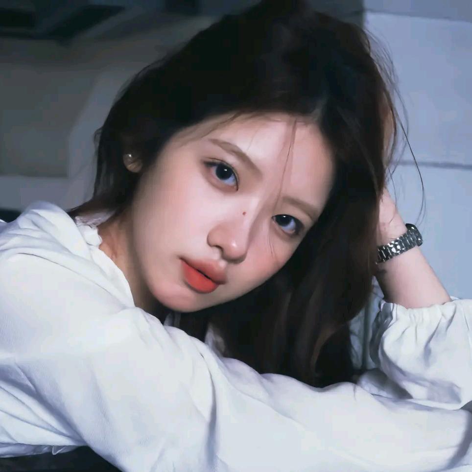 Suzy Bae