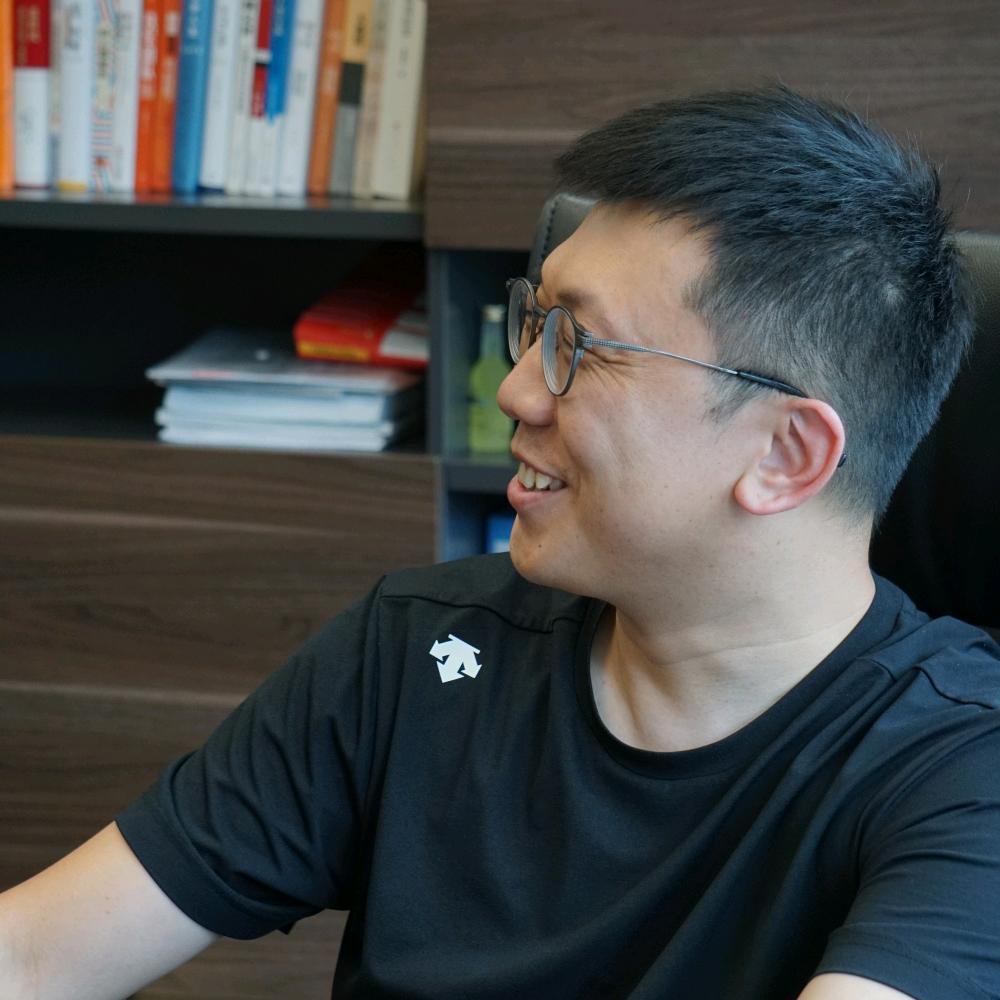 多明聊香港身份
