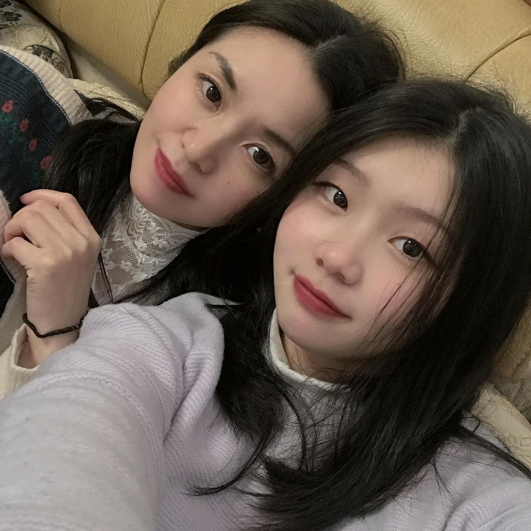 英子