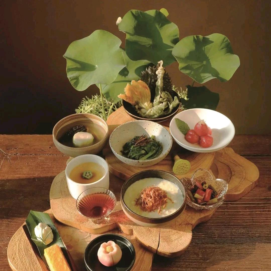 彭餐谋