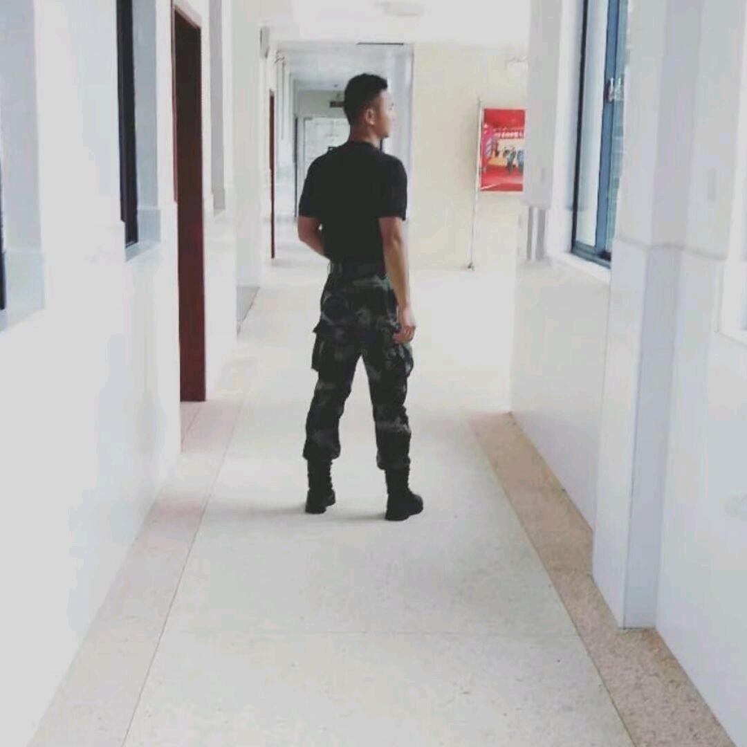 哇🇨🇳教官好黑