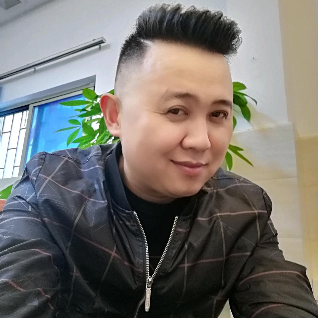 罗晓鸿