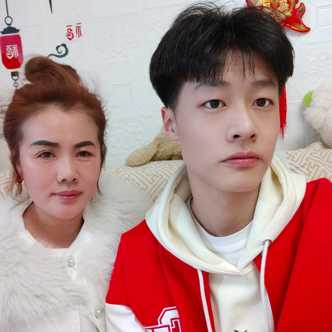 天一妈妈兰兰