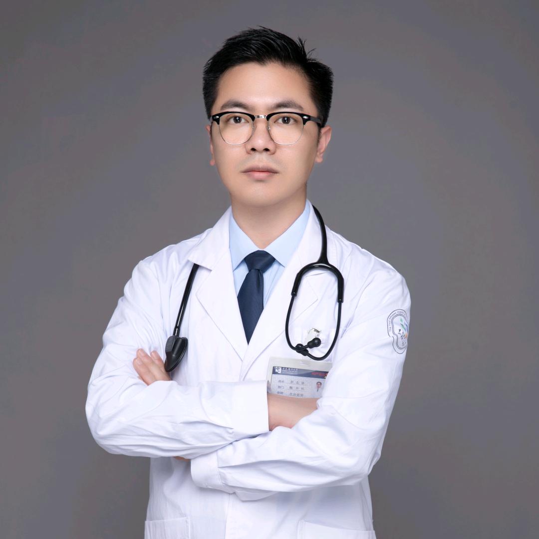 胸外科罗志林