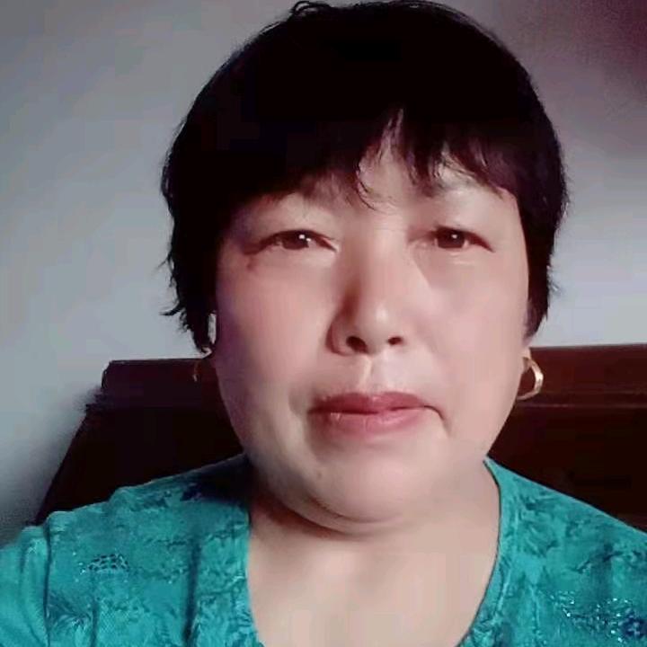 彭姐（每天中午12点10分开播）